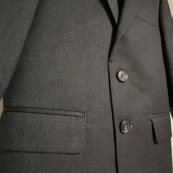 Marc New York - Andrew Marc boys, grey 2 pce suit. - Picture 2 of 9